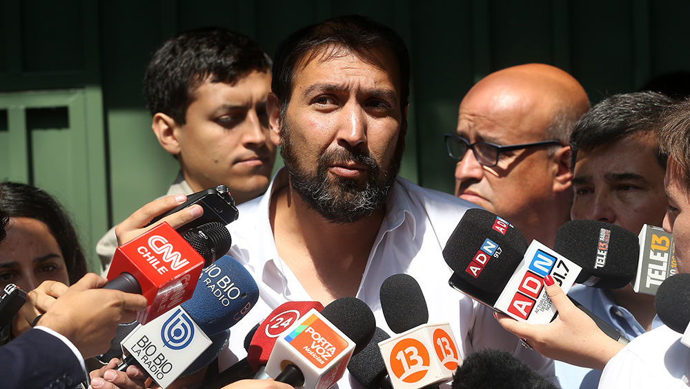 Enviado del Vaticano sobre abusos se reúne en Chile con víctimas de Maristas