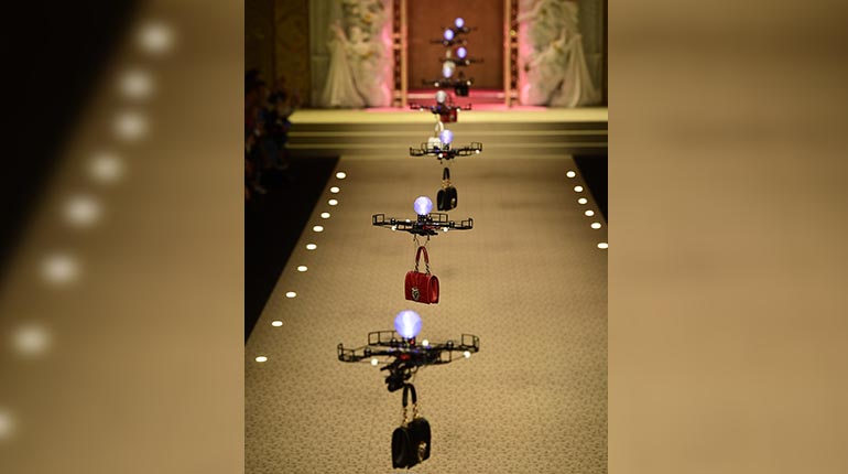 Drones en desfile de Dolce & Gabbana