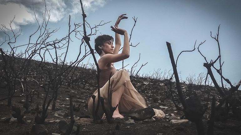 Presentan videoclip “Illimani” en el teatro Adela Zamudio