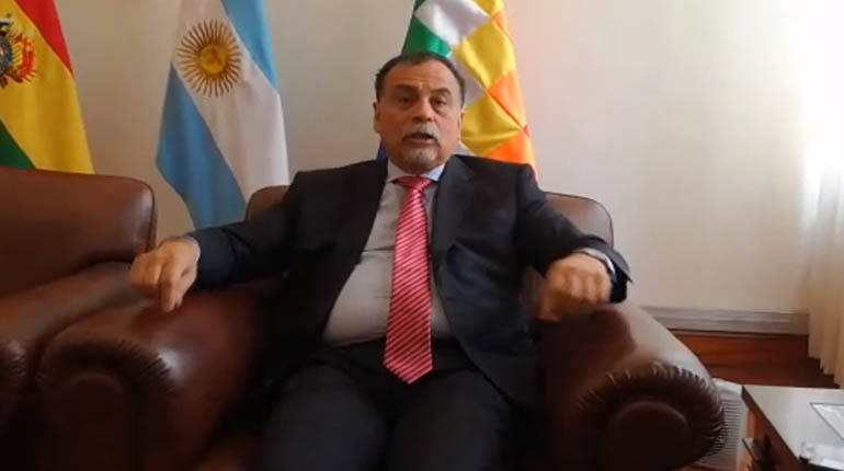 Argentina considera que solución a lío por cobro en salud es llegar a convenio