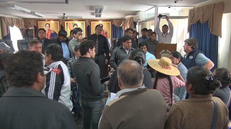 Concejo desconoce a dirigente que apoya a Mérida