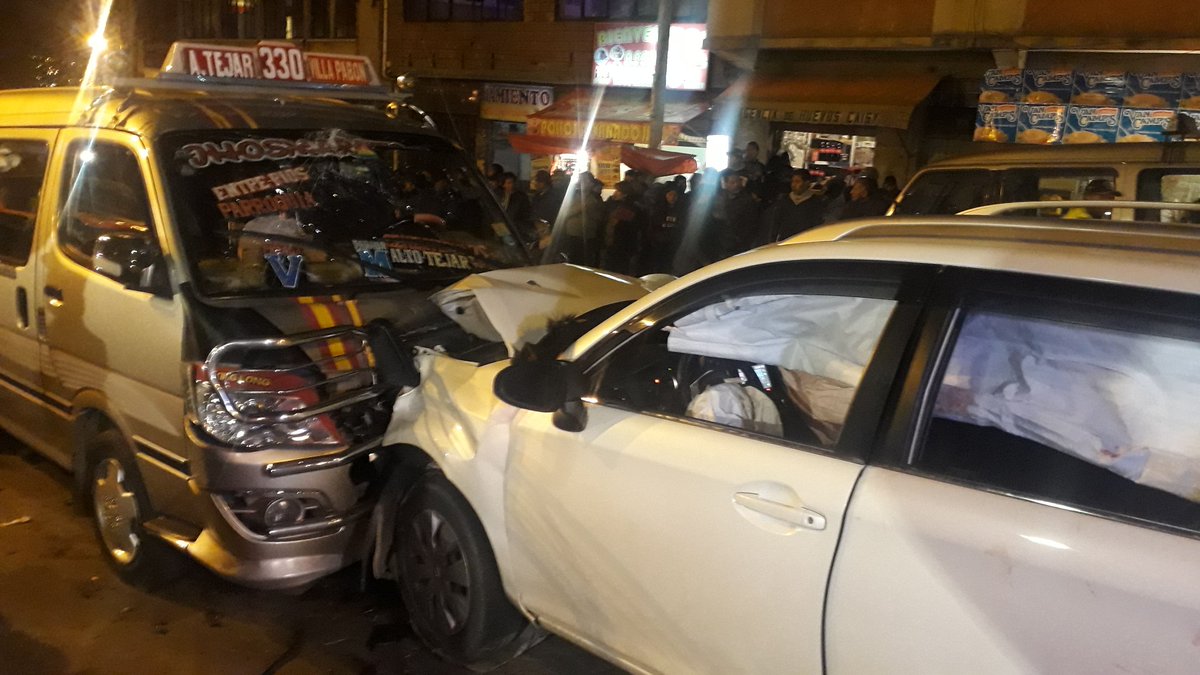Atraco armado deja nueve heridos y dos detenidos en La Paz