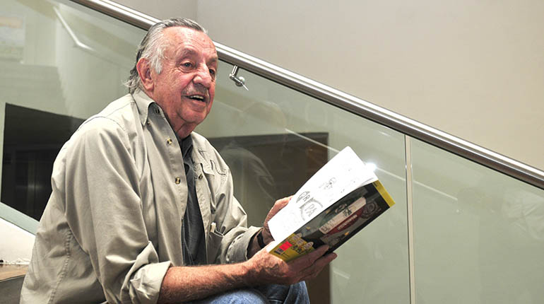 Caricaturista mexicano Rius fallece a los 83 años