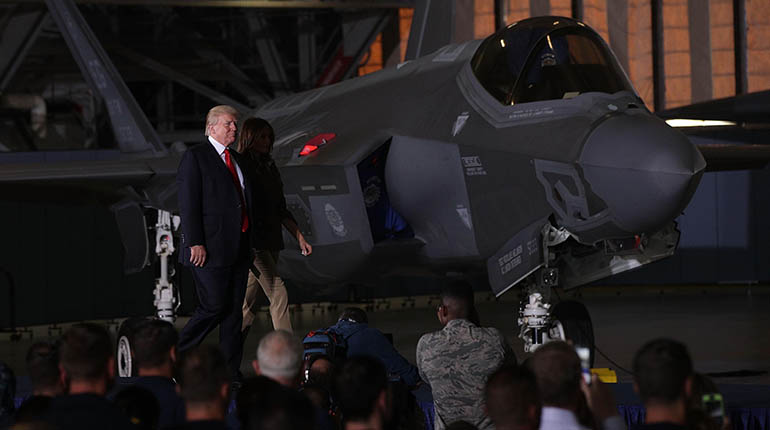 Trump lanza una dura advertencia | Los Tiempos