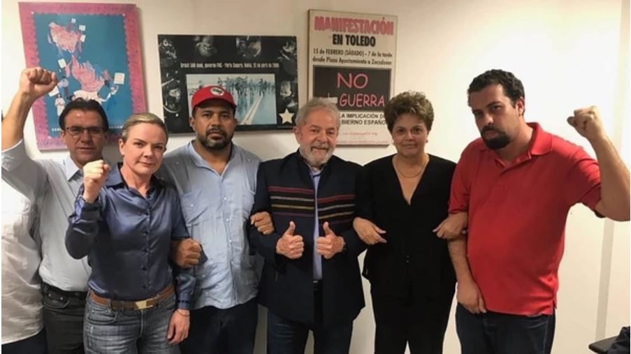 Lula no tiene intención de entregarse en Curitiba | Los Tiempos