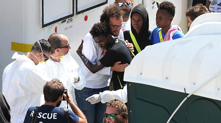 El Aquarius llega a Malta con los 141 migrantes | Los Tiempos