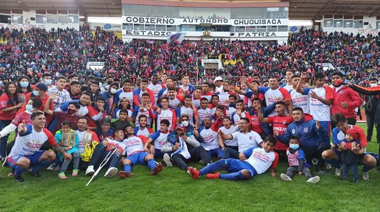 Universitario de Sucre renovará con 15 de los jugadores del plantel de 2021  | Los Tiempos