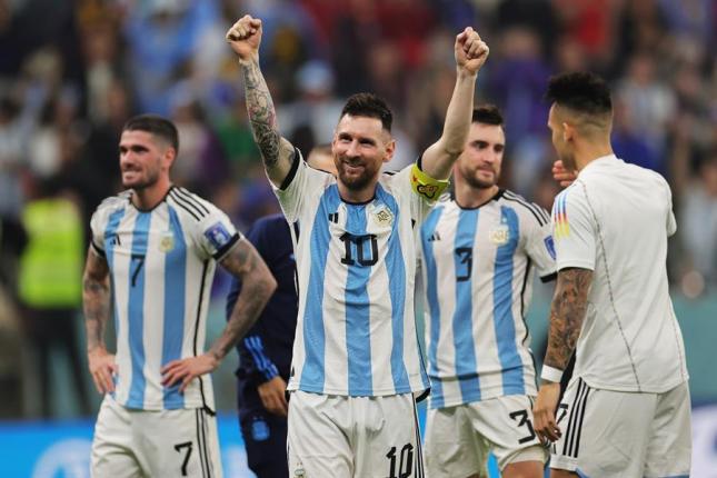 Messi kontynuuje swoją „Maradoną” |  czasy