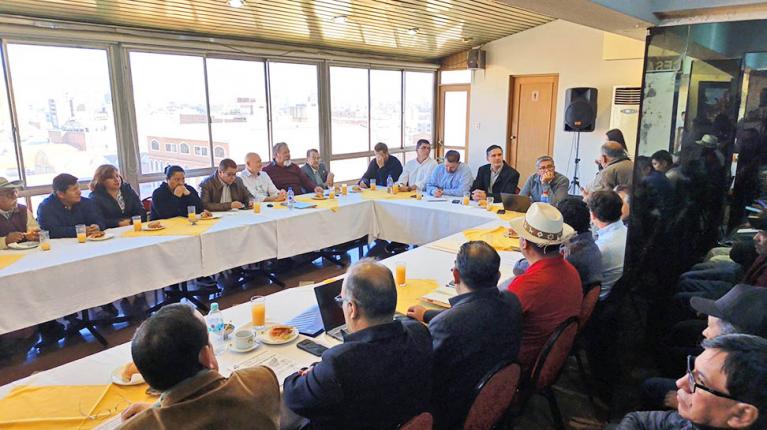Gobierno y productores rechazan bloqueos y crearán un fondo