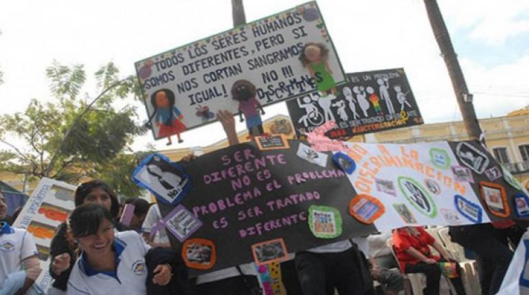Una marcha contra el racismo. | Foto archivo - Daniel James Los Tiempos