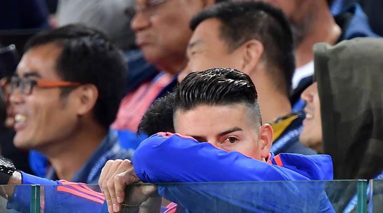 James Rodríguez, de Colombia, lamenta la eliminación de su selección. | EFE