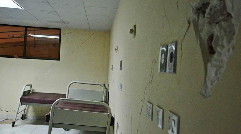 El hospital de Parotani se cae a pedazos a cinco años de su inauguración. | Martín Numbela