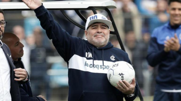 Dt Maradona Renueva Contrato Con Gimnasia Y Esgrima Salvado Del Descenso Los Tiempos