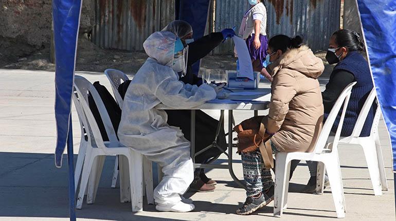 Atención de pacientes Covid-19. | Foto archivo | Daniel James