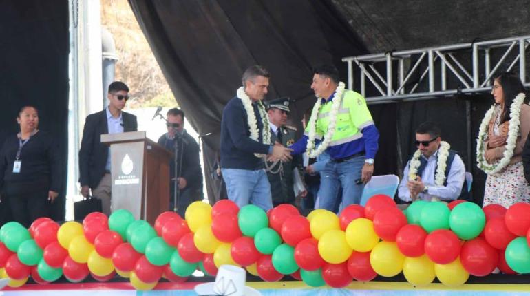 El presidente Rodrigo Paz participa en la entrega del proyecto de agua para el sur financiado por JICA. | Semapa